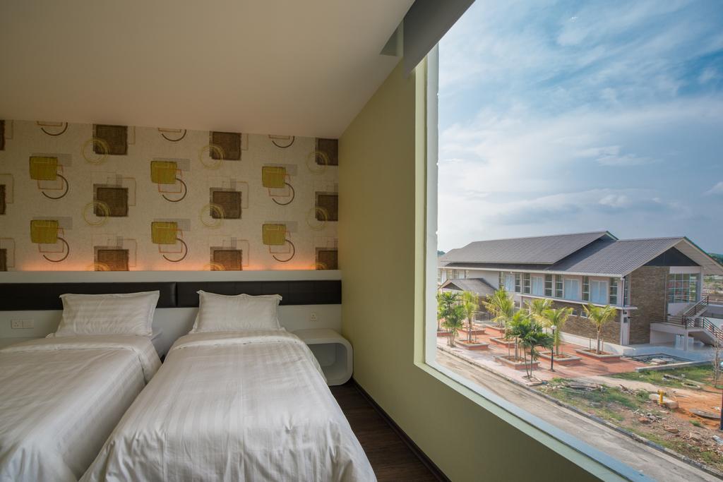 Riverfront Sentral Hotel Malacca Exterior photo